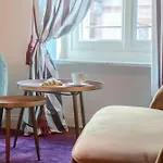 Hostdomus - Sonnaz Apartment